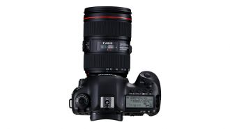 Canon EOS-5D-Mark-IV-TOP-w-EF-24-105mm