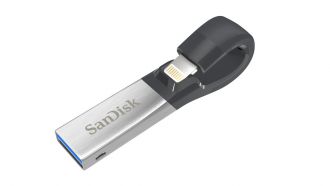 sandisk iXpand Flash Drive v2 angle web