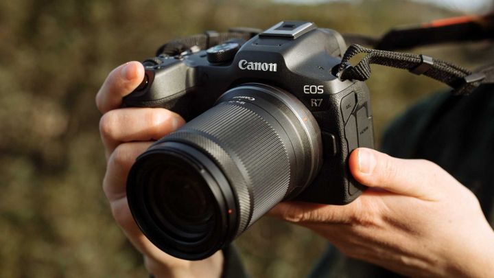 Canon EOS R7, R10: erste APS-C-Kameramodelle der EOS-R-Serie